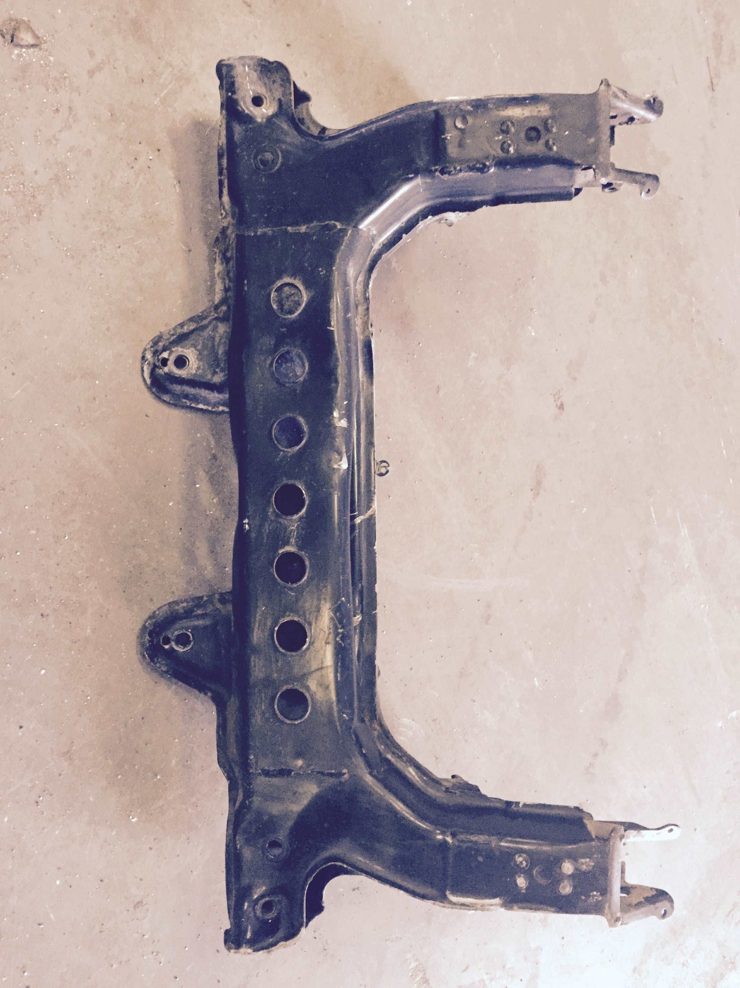 Used OEM 2003 2004 2005 Pontiac Sunfire Cavalier Front Sub Frame Cradle A Grade Subframe