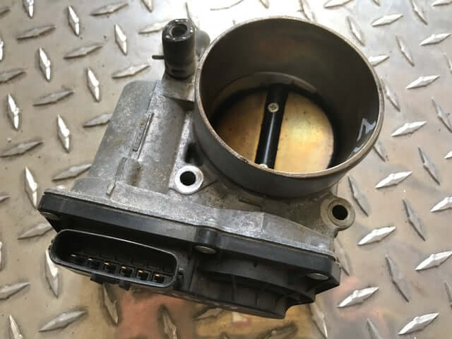 Used OEM 03 04 05 06 Mitsubishi Montero 3.8L Fuel Injection Throttle Body Assembly V6 OEM