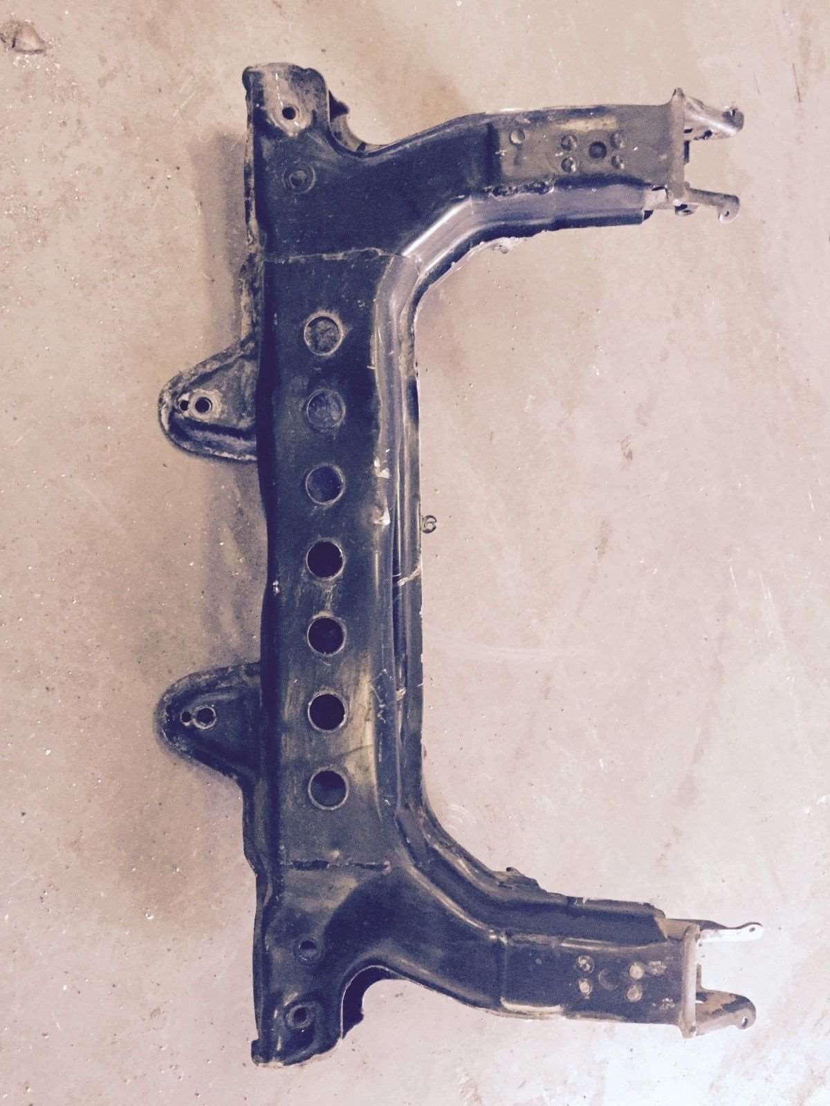 Used OEM 03-05 Chevrolet Cavalier Pontiac Sunfire Front Subframe Suspension Cradle OEM