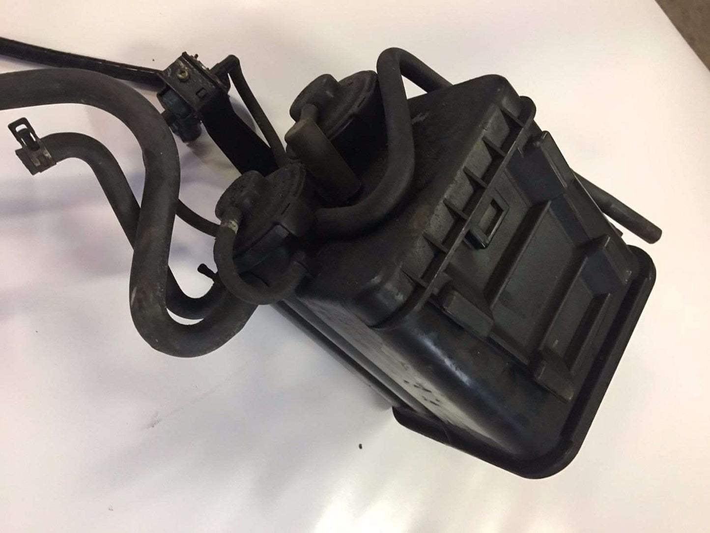 Used OEM 1996-2000 Toyota RAV4 Vapor Canister Fuel EVAP Gas Emissions Charcoal 2.0L OEM