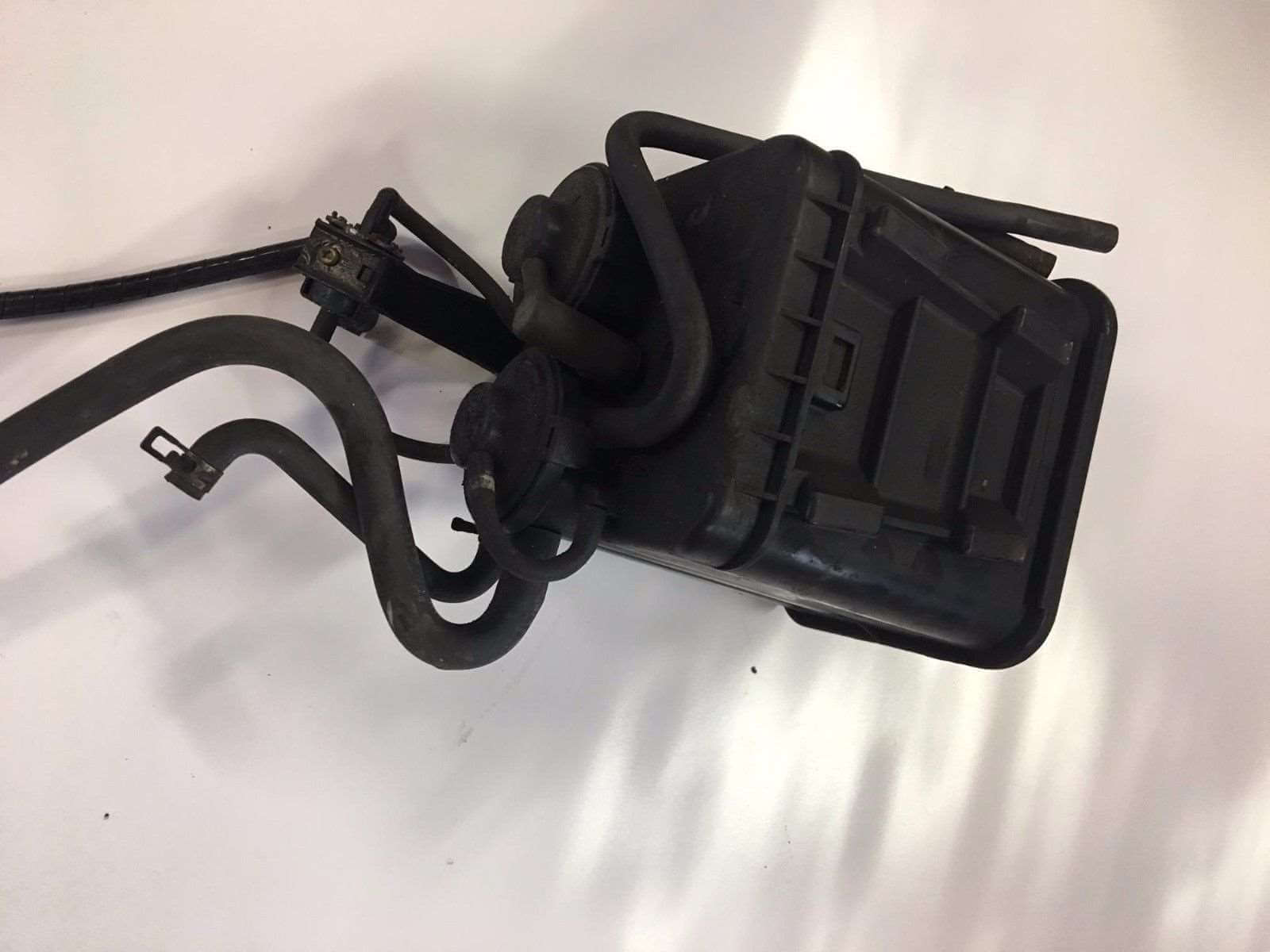 Used OEM 1996-2000 Toyota RAV4 Vapor Canister Fuel EVAP Gas Emissions Charcoal 2.0L OEM