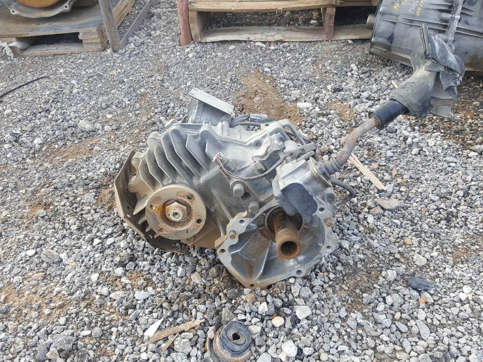 Used OEM 1998-2002 Honda Passport 99 00 01 Isuzu Rodeo Amigo Transfer Case 3.2L 4x4 Auto