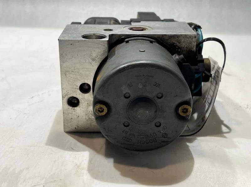 Used OEM 2005 - 2006 Ford F150 ABS Anti-Lock Brake Pump Assembly, 4x4, from 11/29/04