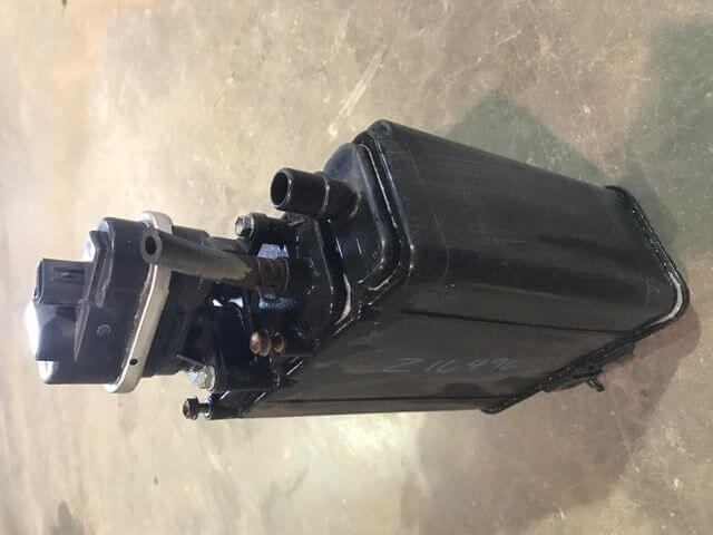 Used OEM 2004-2006 Toyota Highlander 2.4L Charcoal Fuel Vapor Canister OEM
