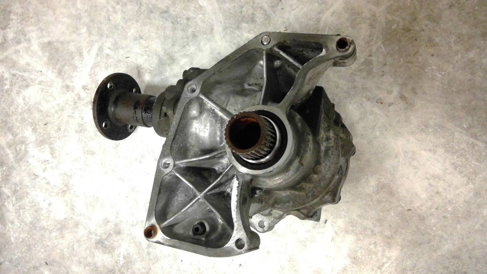 Used OEM 2005-2007 Nissan Murano Transfer Case Front Differential Assembly CVT OEM 05-07