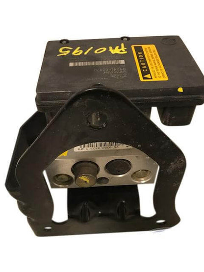 Used OEM 2005-2007 Toyota Sequoia Anti-Lock Brake Pump ABS Actuator 89541-0C070 545-51149