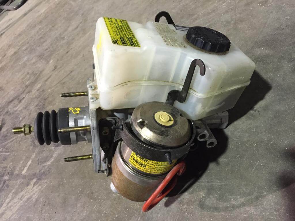 Used OEM 2005-2009 Lexus GX470 Anti-Lock Master Cylinder Brake Pump Booster Assembly ABS