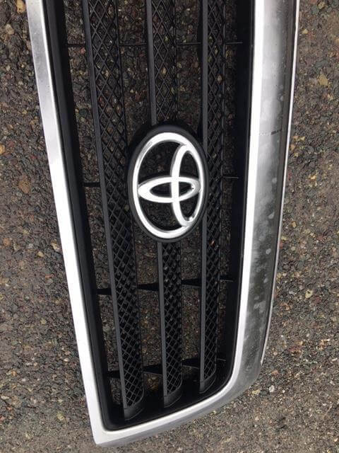 Used OEM 2007-2008 Toyota Tundra SR5 Grille Chrome Upper Front Genuine OEM