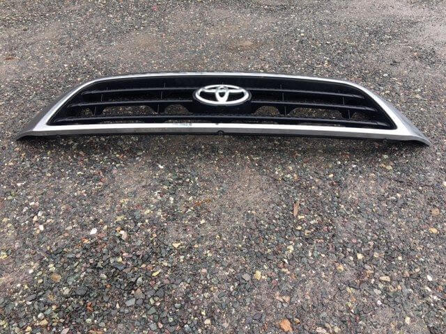 Used OEM 2007-2008 Toyota Tundra SR5 Grille Chrome Upper Front Genuine OEM