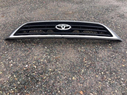 Used OEM 2007-2008 Toyota Tundra SR5 Grille Chrome Upper Front Genuine OEM