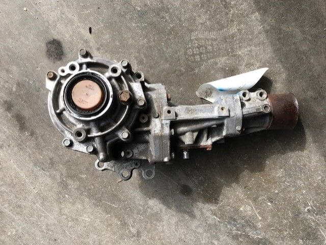 Used OEM 2010-2011 Mitsubishi Endeavor Rear Carrier Differential Assembly