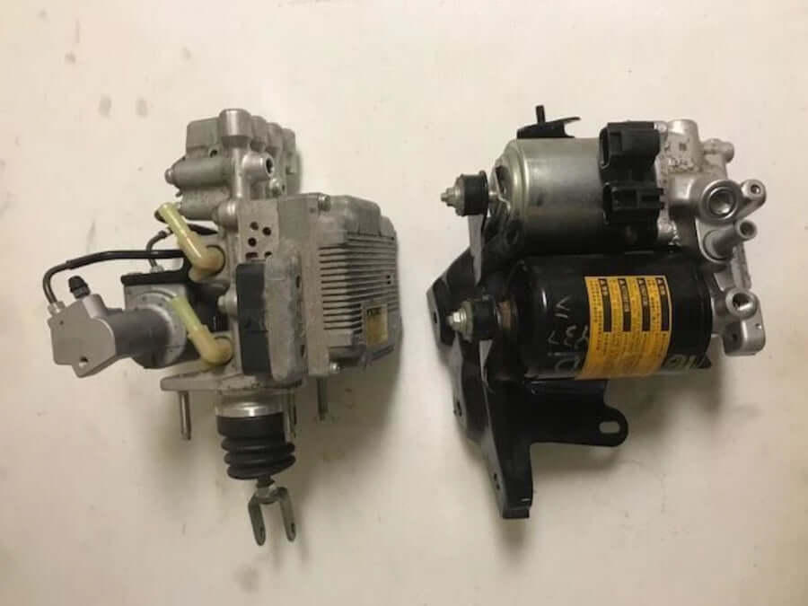 Used OEM 2010-2015 Toyota Prius Anti Lock Brake Pump Actuator ABS Control Module OEM