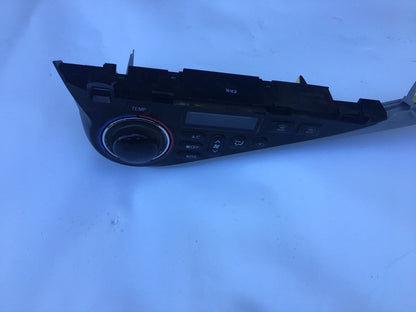 Used OEM 2012-2014 TOYOTA PRIUS C NHP10 A/C Heater Climate Control Module 55900-52740 OEM