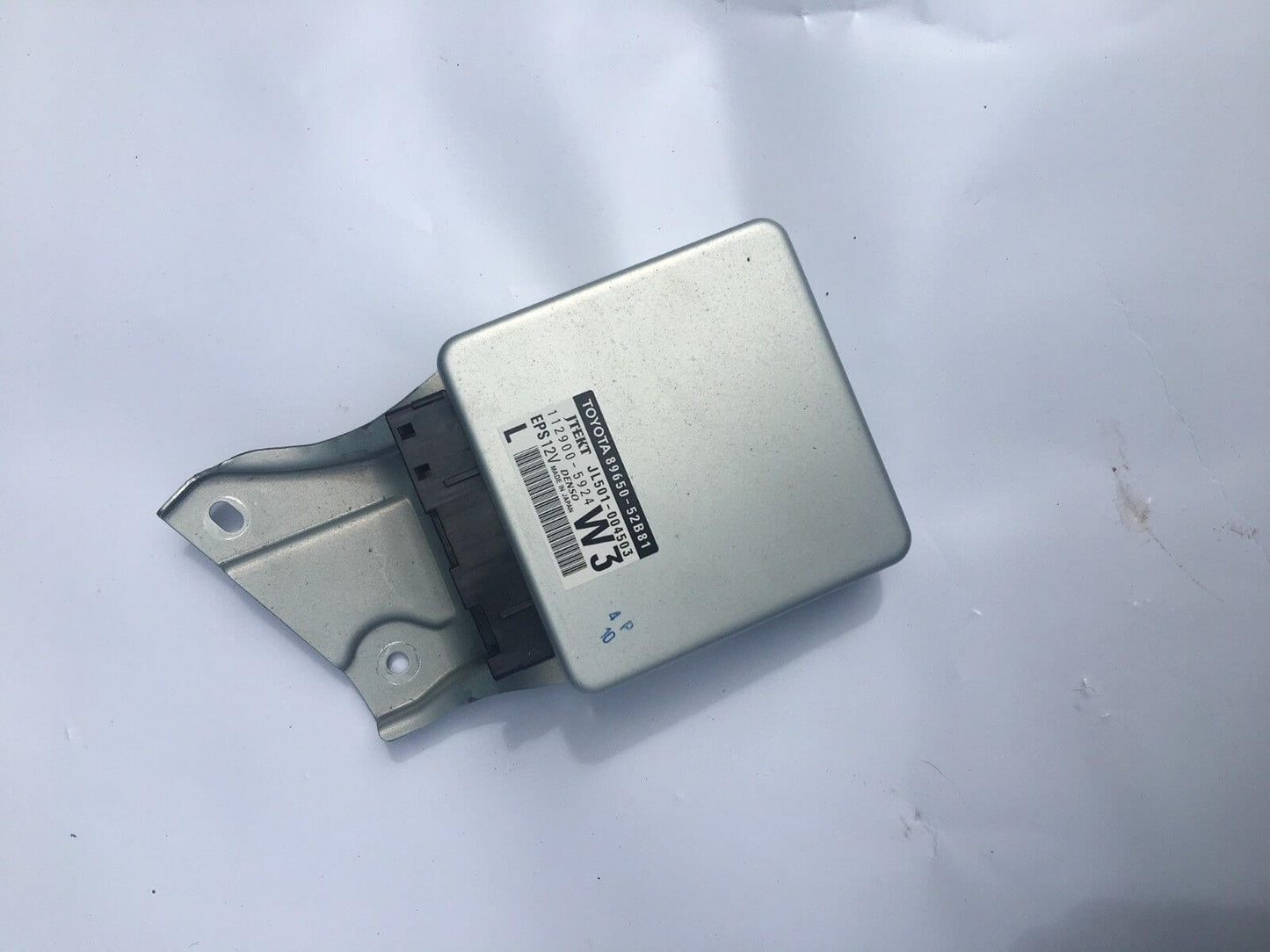 Used OEM 2012-2014 TOYOTA PRIUS C NHP10 Power Steering Computer Relay Module 89650-52B81