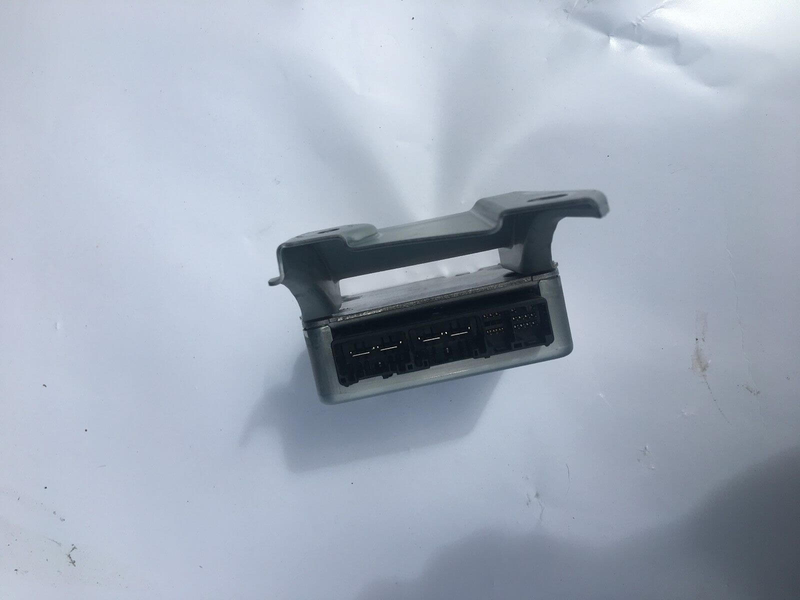 Used OEM 2012-2014 TOYOTA PRIUS C NHP10 Power Steering Computer Relay Module 89650-52B81