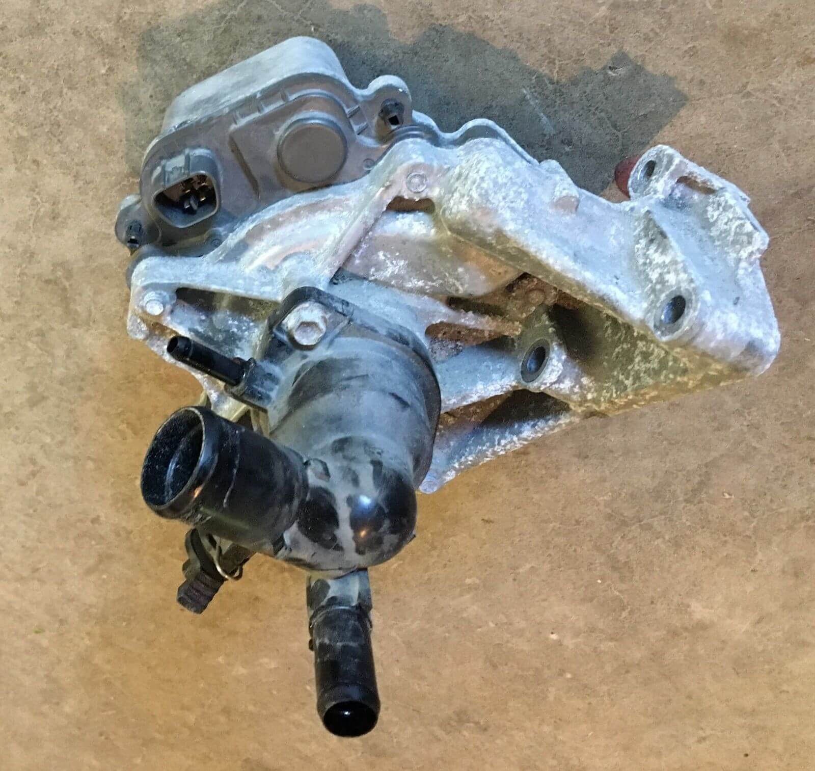 Used OEM 2012-2014 Toyota Prius C 1.5L Water Pump W/ Coolant Thermostat Housing