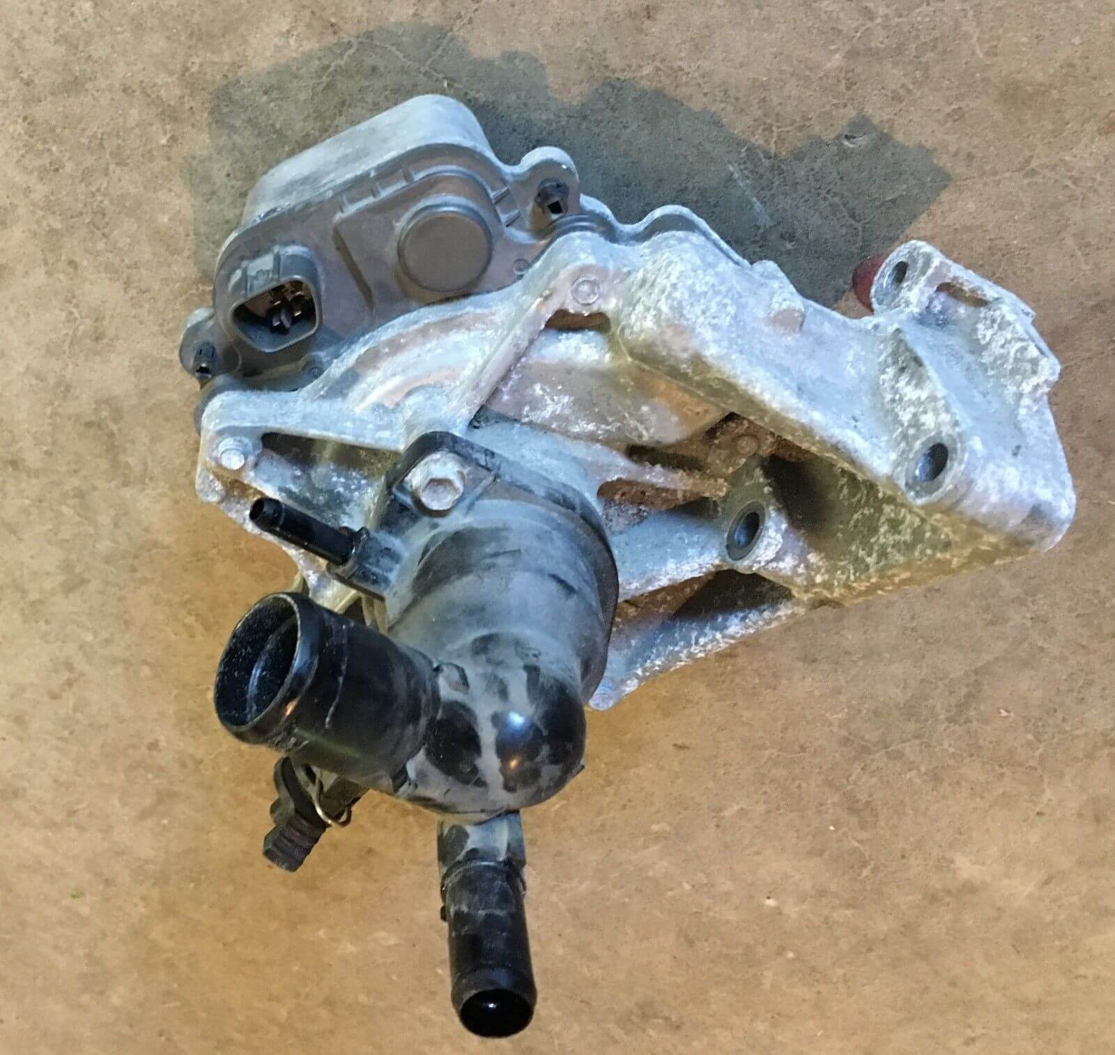 Used OEM 2012-2014 Toyota Prius C 1.5L Water Pump W/ Coolant Thermostat Housing