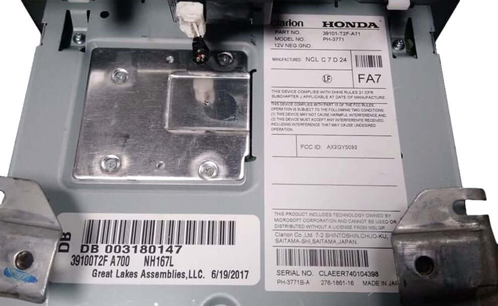 Used OEM 2016 - 2017 Honda Accord OEM Touch Screen Single CD Bluetooth Radio Display