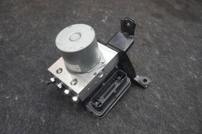 Used OEM 2022 - 2023 Rivian R1S Anti Lock Brake Pump Module ABS Pump